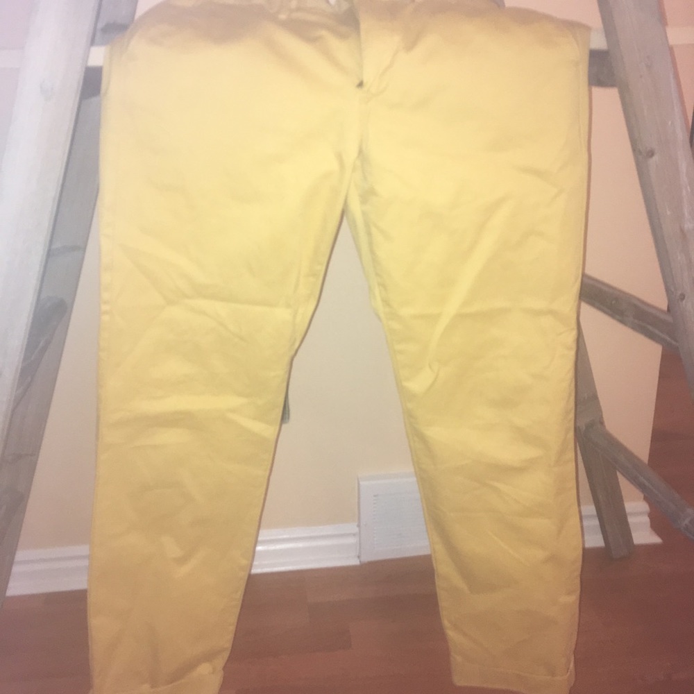 Men’s J Crew urban slim fit broken in gold pants